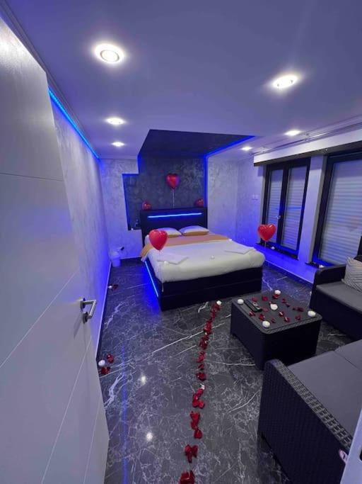 Appart Hotel Avec Sauna, Jacuzzi, Estrasburgo Exterior foto